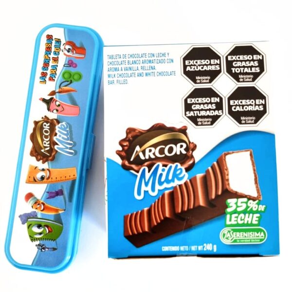 Arcor tableta milk 240g + cartuchera